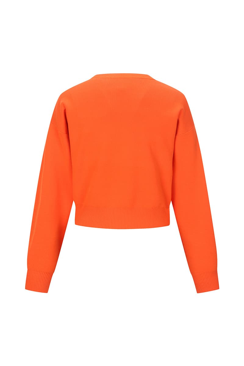 숄더버튼 크롭 니트 CE3SFYSTP029C22