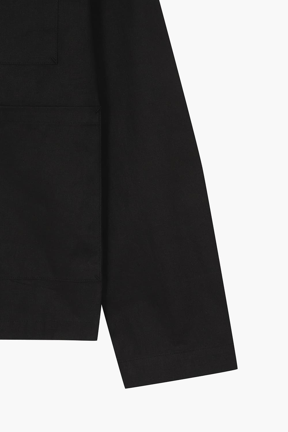 무민 백 프린팅 셔츠 자켓 블랙 QE5SMRDOT101Q99