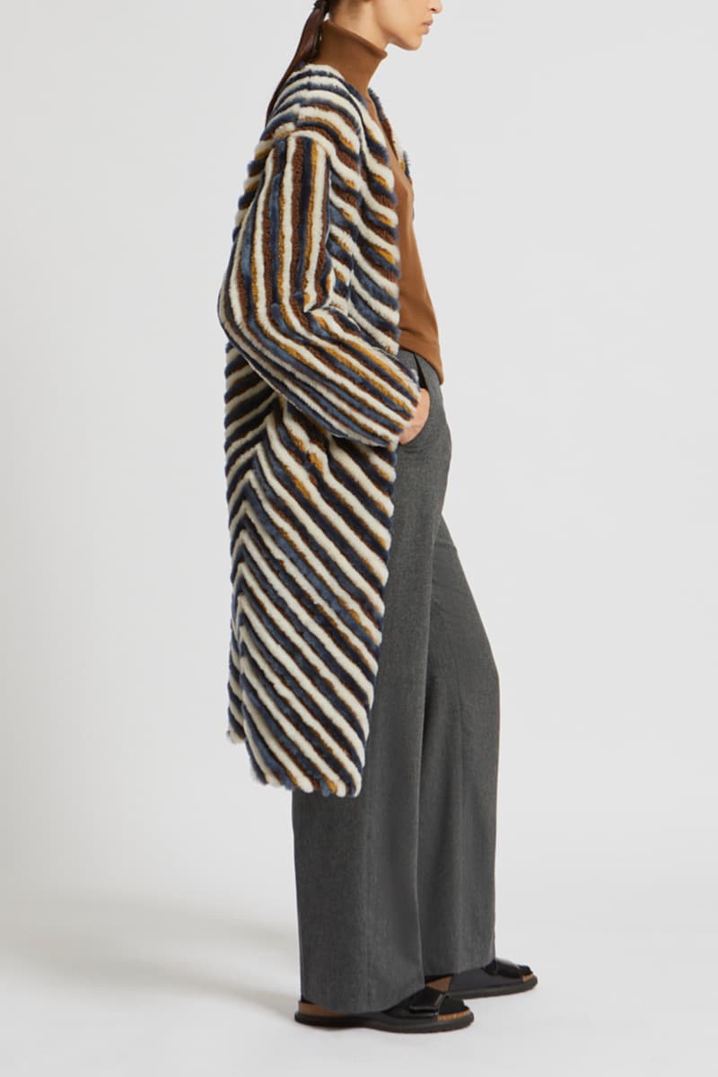 브이넥 무스탕 CE3WFYSCO054C69