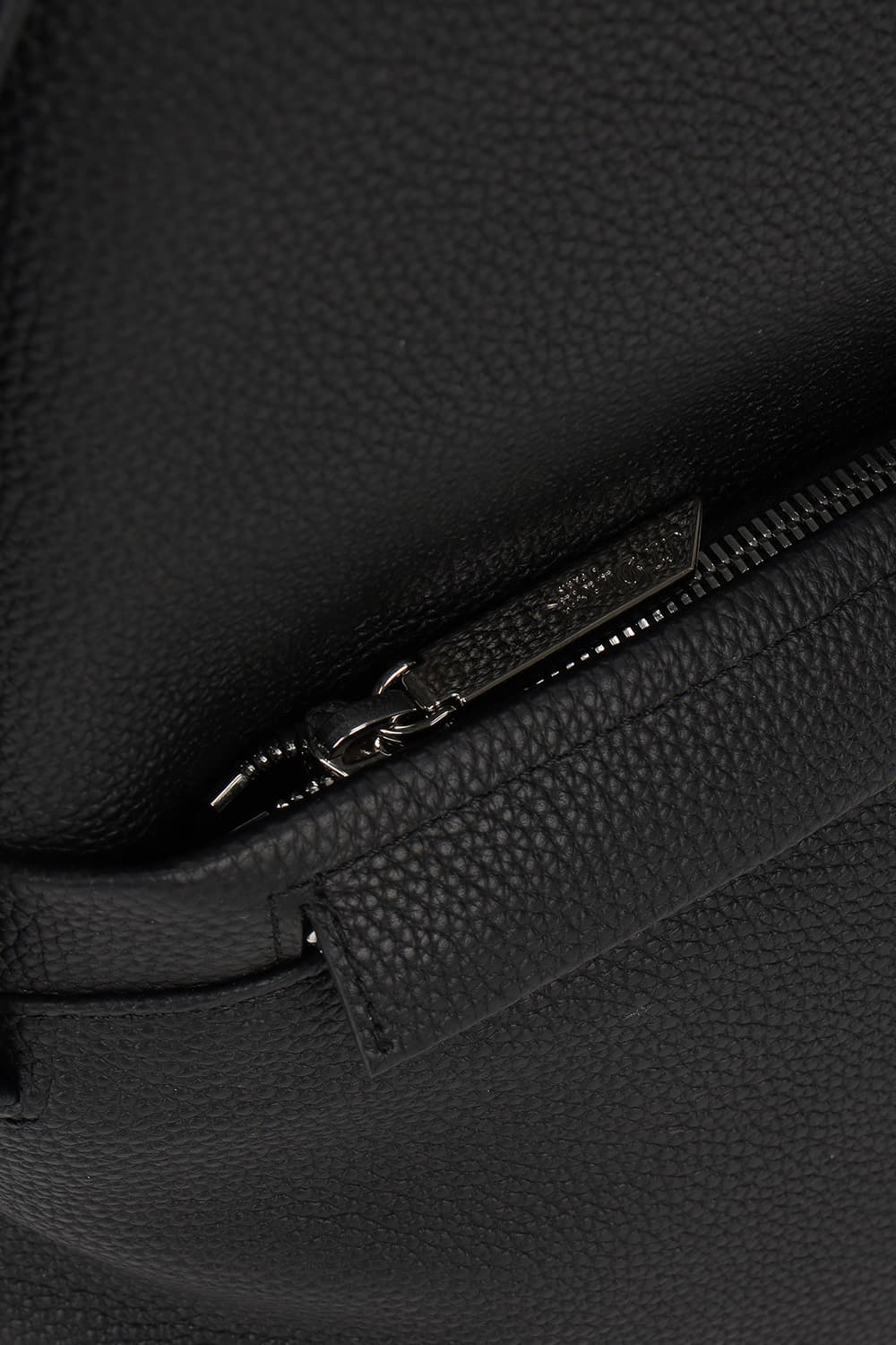 26 그레인 레더 라운드 백팩 CG1SP221BK3