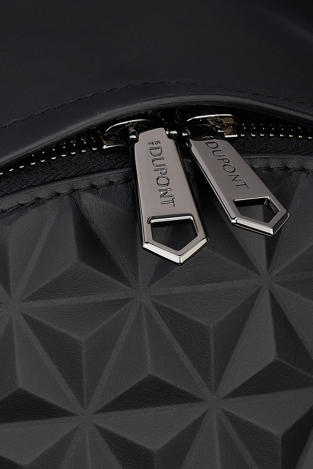 24 에이펙스 백팩  블랙 N1AX221BK1