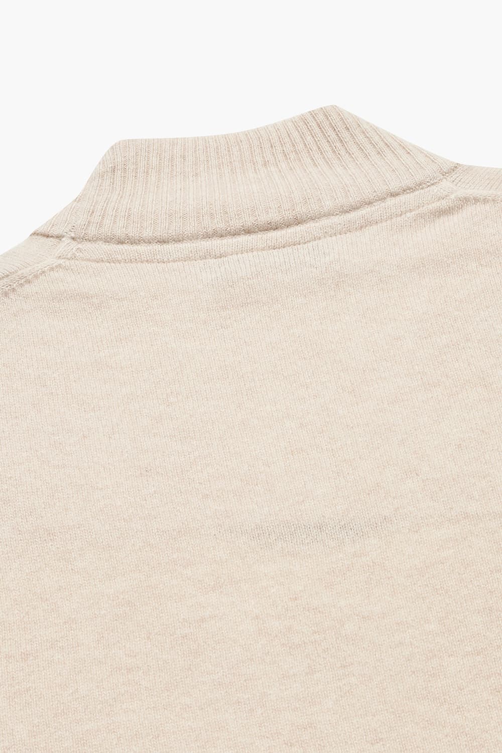 캐시미어 헨리넥 라이트베이지 긴소매 니트