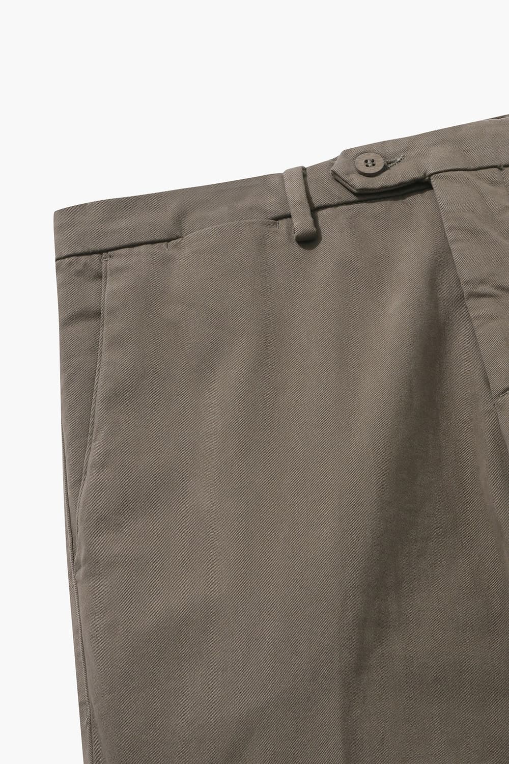 T.B.M. 코튼 테이퍼드 팬츠 4F808SKT2003