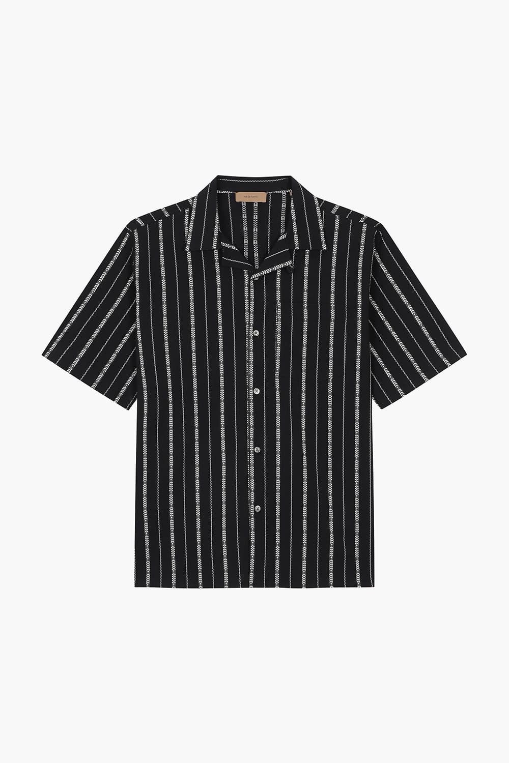 코튼 일러스트 스프라이프 테일러드 카라 106 블랙 반소매 셔츠