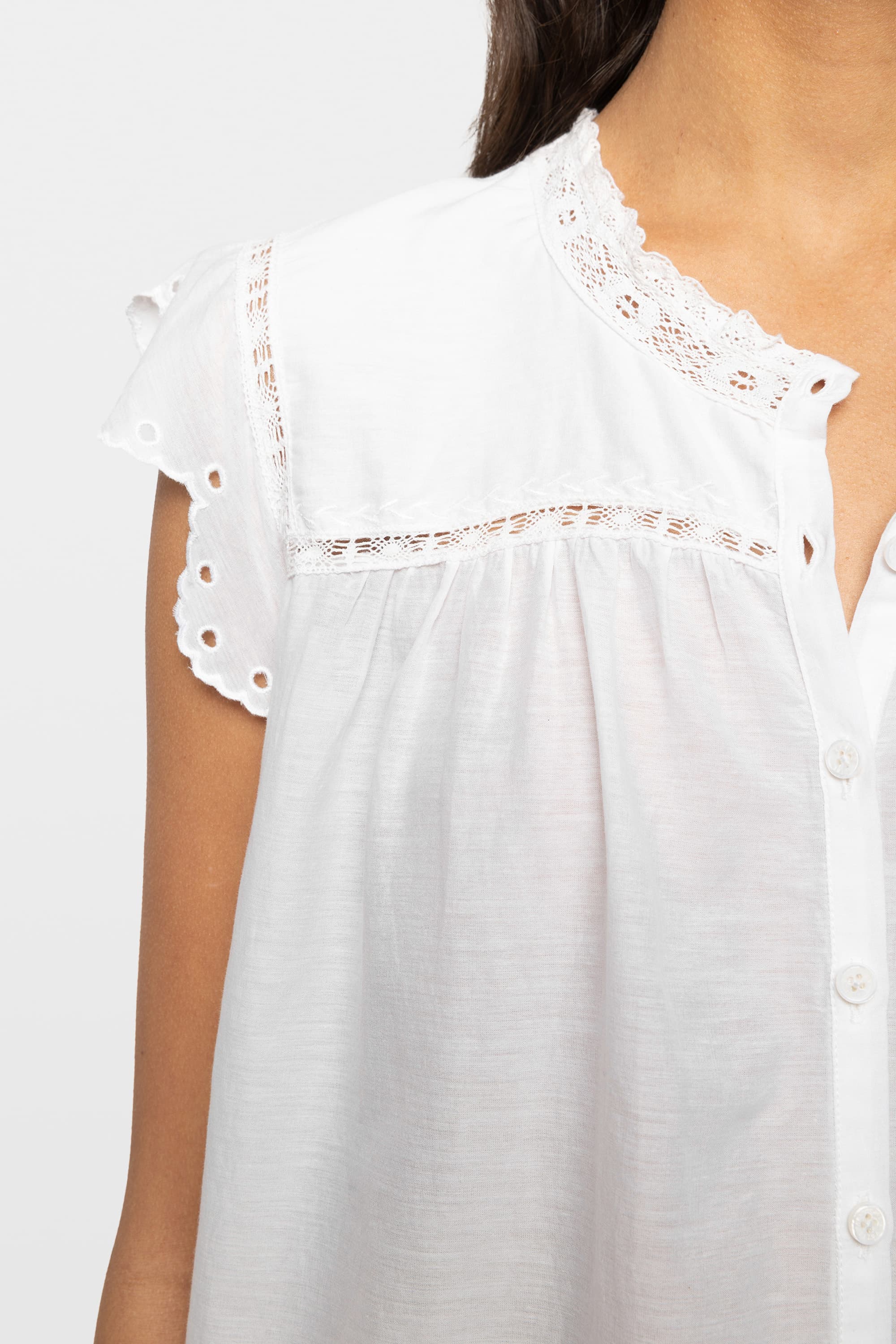 Tika Tomboy Blouse