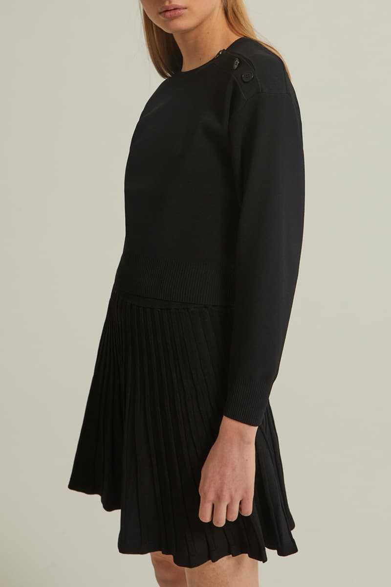 숄더버튼 크롭 니트 CE3SFYSTP029C99