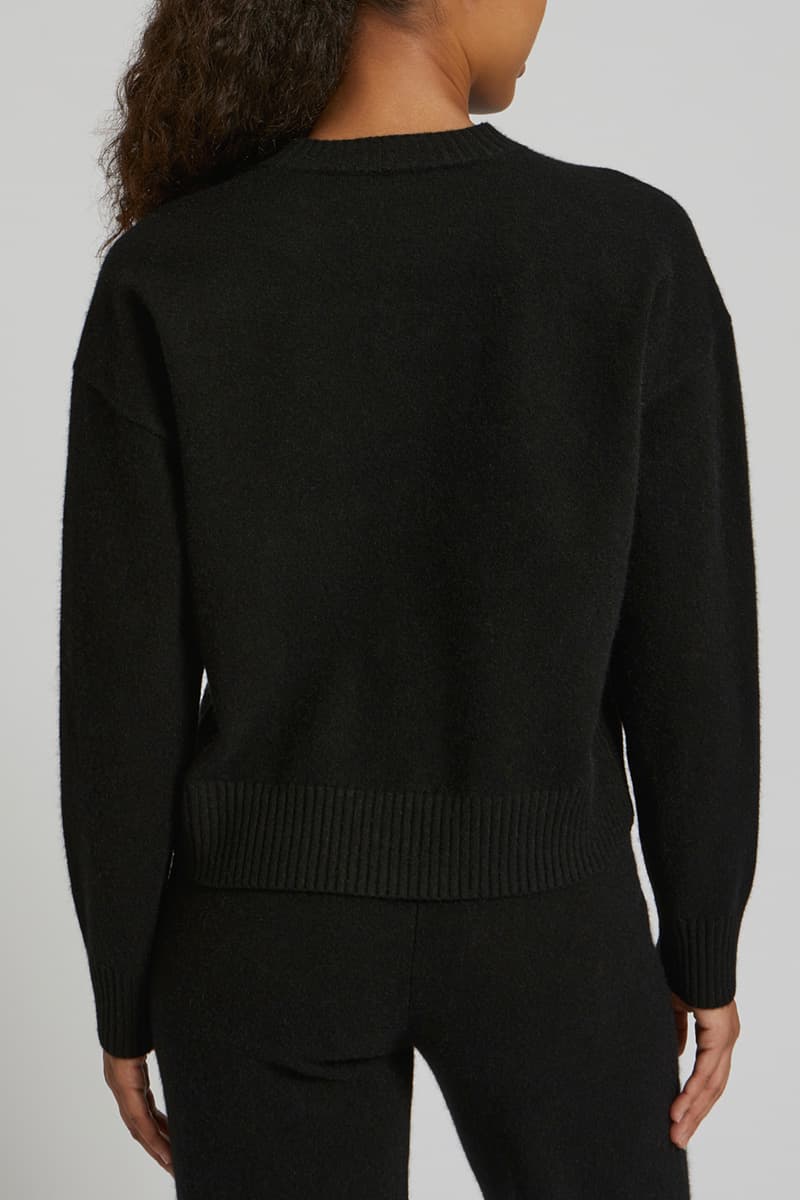 라운드넥 베이직 니트 CE3WFYSTP006C99