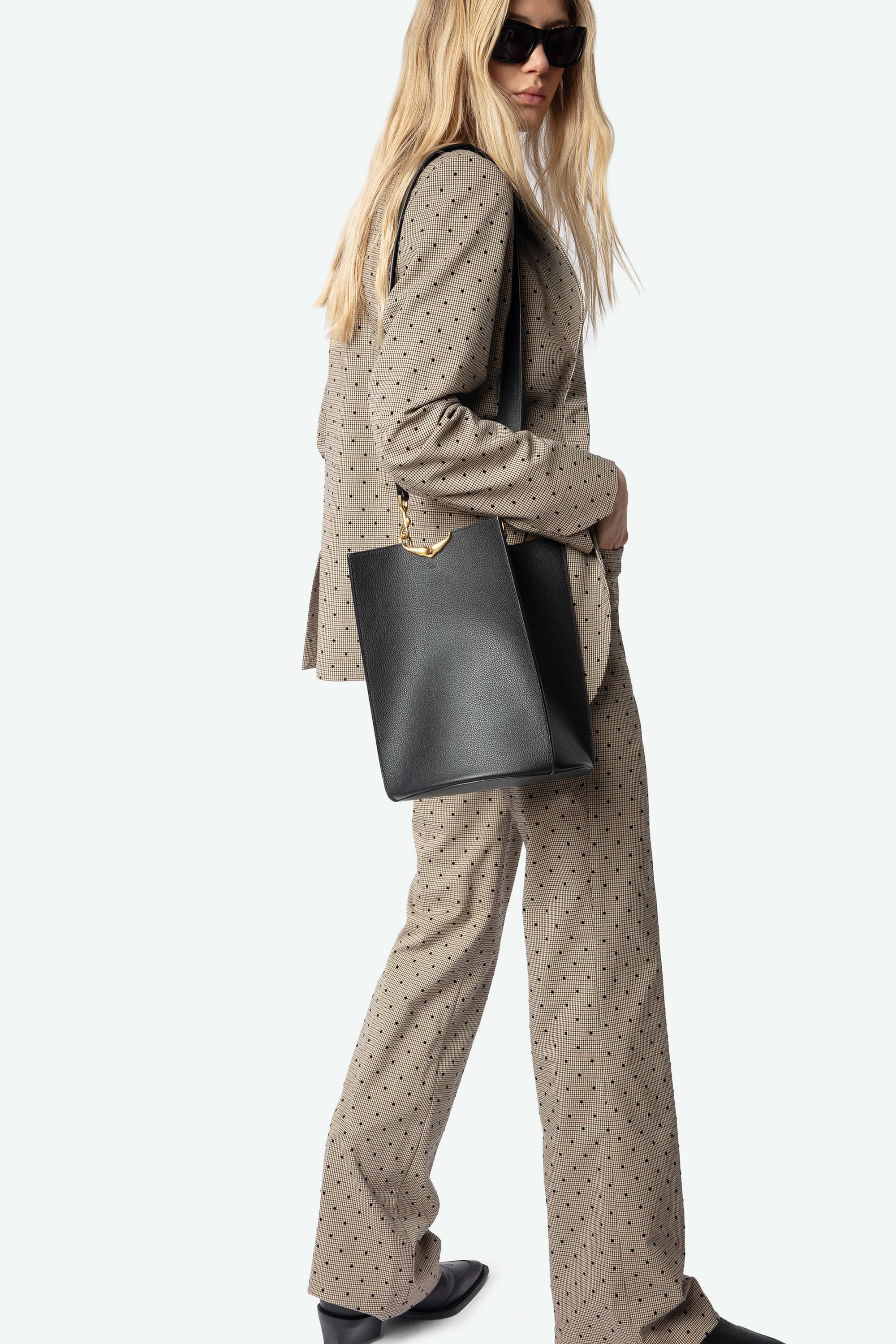 Borderline XL Bucket Bag