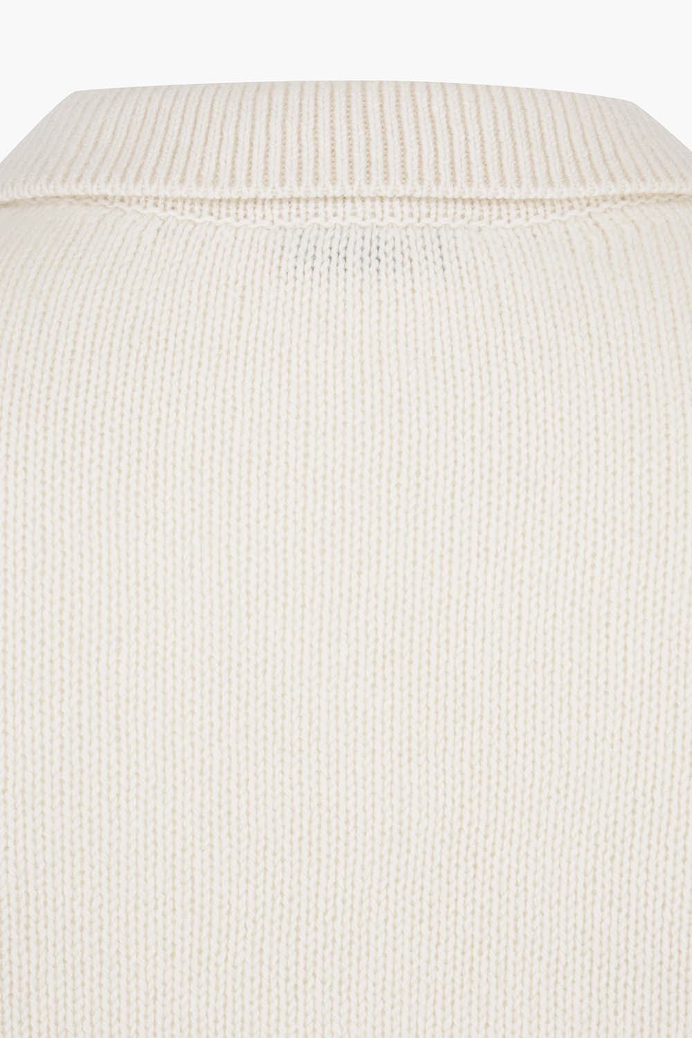캐시미어 카라넥 아이보리 긴소매 니트